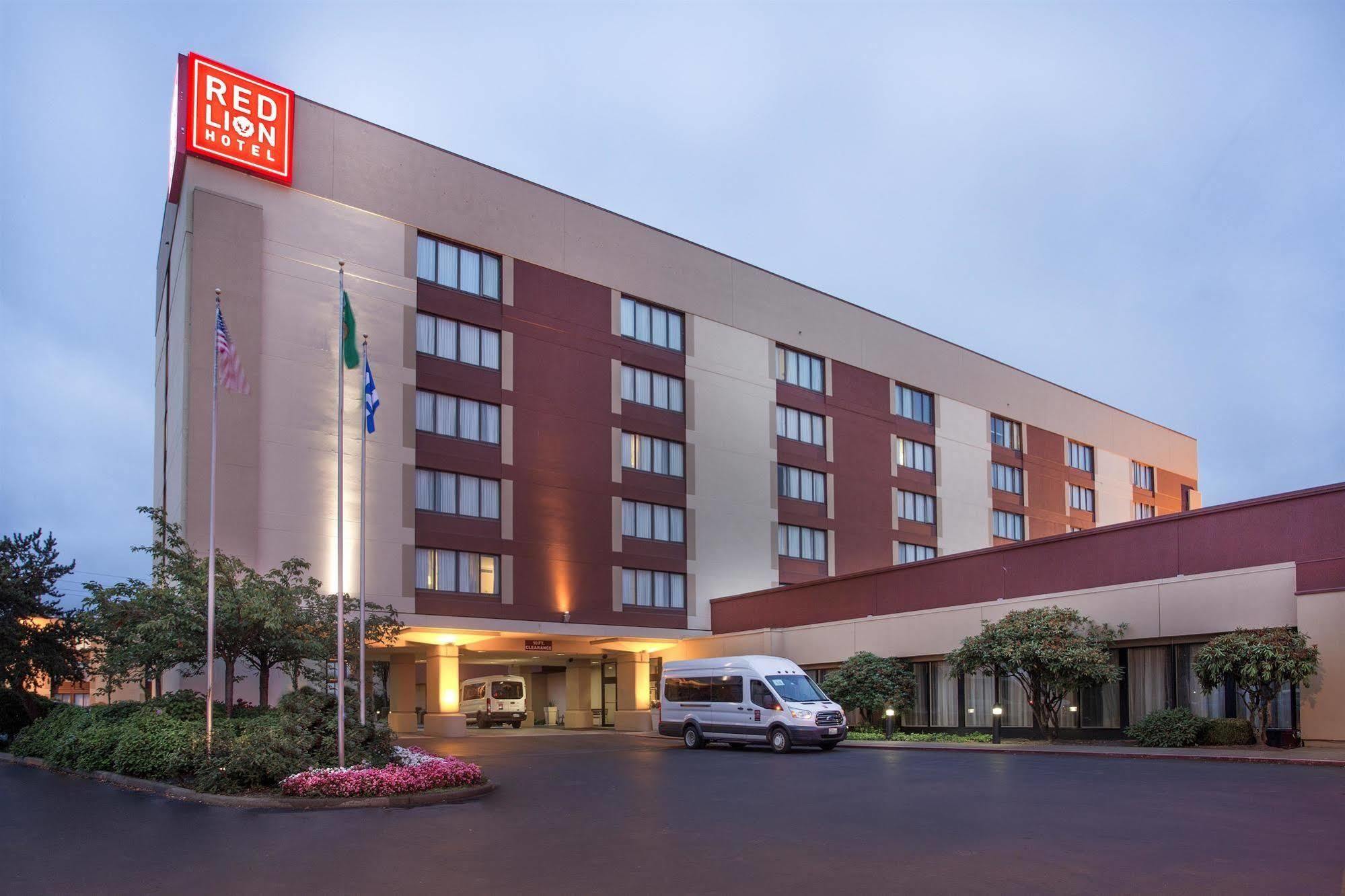 Red Lion Hotel & Conference Center - Seattle/רנטון מראה חיצוני תמונה